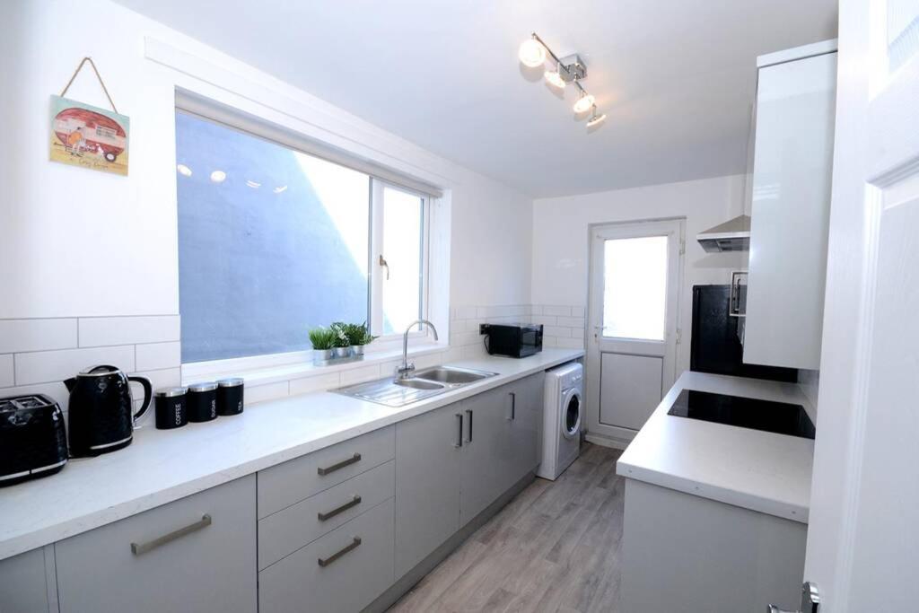 Renovated House Near Darlington Train Station. Villa Exterior photo
